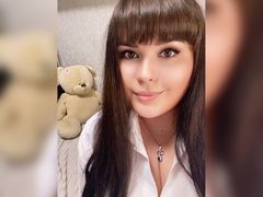 AliseFlorence - female with brown hair and  big tits webcam at LiveJasmin