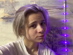 AlisiaWoods - blond female with  small tits webcam at LiveJasmin