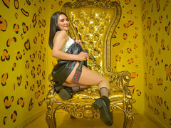 AlysaThomas - female with black hair webcam at LiveJasmin