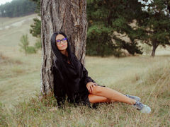 AmnaMoon - female with black hair webcam at LiveJasmin