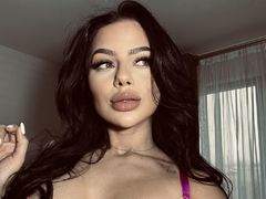 AmyYvette - female with black hair and  big tits webcam at LiveJasmin