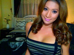 AnnaSantana - shemale with brown hair webcam at LiveJasmin