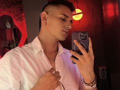 AndrewHills - male webcam at LiveJasmin