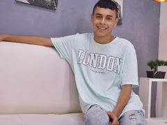 AndrewJon - male webcam at LiveJasmin