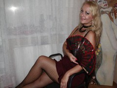 BigBoobsMature1 - blond female with  big tits webcam at ImLive