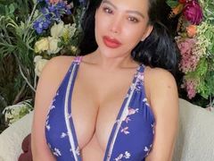 AnnaAlexandia - female with black hair and  big tits webcam at LiveJasmin