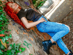 AriiMoon - female with red hair webcam at LiveJasmin