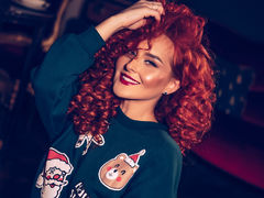 AriiMoon - female with red hair webcam at LiveJasmin