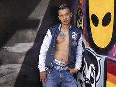 AroonMeyer - male webcam at LiveJasmin