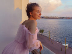 BeatriceEsmont - blond female webcam at LiveJasmin