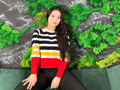 BellaHadley - female with black hair webcam at LiveJasmin