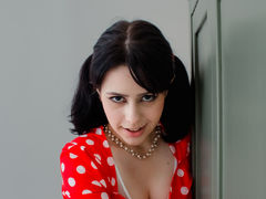 BiancaMoyer - female with black hair webcam at LiveJasmin