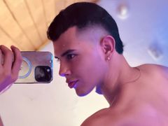 BladerJisar - male webcam at LiveJasmin