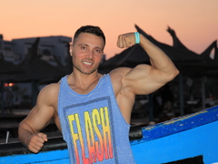 rippedmuscle from LiveJasmin