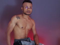 BrandonWilliam - male webcam at LiveJasmin