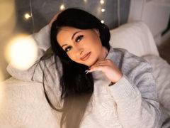 BritneyKyra - female with black hair and  big tits webcam at LiveJasmin