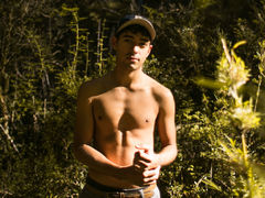 BrunoMoreno - male webcam at LiveJasmin