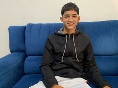 BryanChallenging - male webcam at LiveJasmin