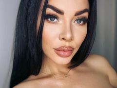 CaitlynEva - female with black hair and  big tits webcam at LiveJasmin