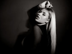 CandeeLords - blond female with  big tits webcam at LiveJasmin