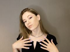 CarolinaMoor - blond female webcam at LiveJasmin