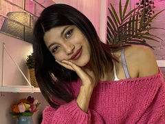 CarolineMure - female with black hair webcam at LiveJasmin