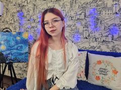 CarolineSummers - female with red hair and  small tits webcam at LiveJasmin