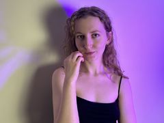 CassiEvans - blond female with  small tits webcam at LiveJasmin