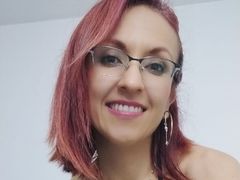 CataMature - female with red hair webcam at xLoveCam