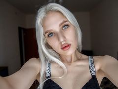 ChloeMarten - blond female webcam at LiveJasmin