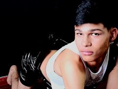 DaimonSalvatore - male webcam at LiveJasmin