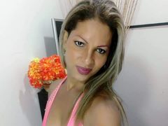 DayanaFigueroa - blond shemale webcam at LiveJasmin