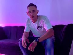 DeePaterson - male webcam at LiveJasmin