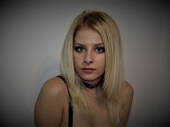 DefneAndra - blond female with  big tits webcam at LiveJasmin