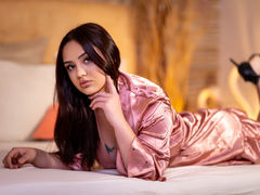 EllyLou from LiveJasmin