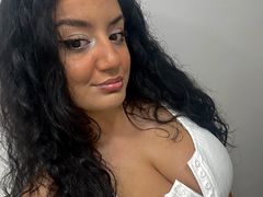 ElviraEda - female with black hair and  big tits webcam at LiveJasmin