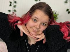 EmmaBosworth - female with red hair and  big tits webcam at LiveJasmin