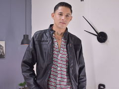 ErickWall - male webcam at LiveJasmin