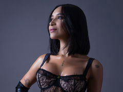 ErikaGil - female with black hair webcam at LiveJasmin