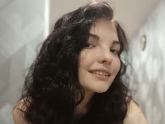 ErlinaCornwall from LiveJasmin