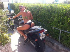 MarylinGlory - female with brown hair and  big tits webcam at LiveJasmin