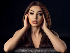 EveMartini - female with brown hair and  big tits webcam at LiveJasmin