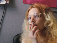 FayDellas - blond shemale webcam at LiveJasmin