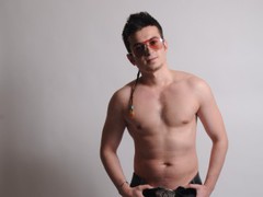 friendlyboyUK - male webcam at LiveJasmin