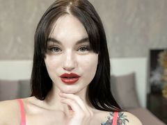 ElleMills - female with red hair webcam at LiveJasmin