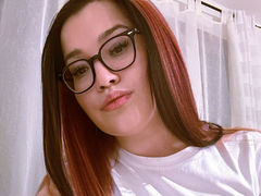 GeorgiaKarly - female with brown hair webcam at LiveJasmin