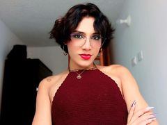 Georky - shemale with black hair webcam at LiveJasmin