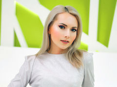 HelenOliver - blond female webcam at LiveJasmin