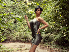HelenRosa - female with black hair and  big tits webcam at LiveJasmin