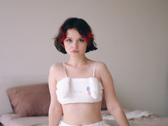 HildFerryman - female with brown hair webcam at LiveJasmin